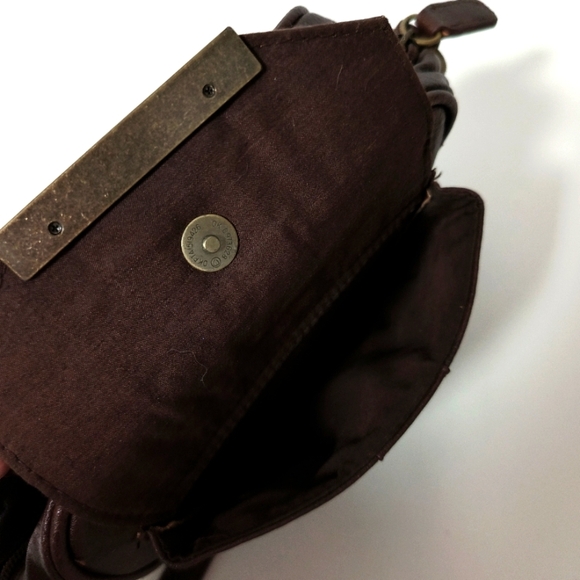 Roxy Crossbody Bag - Picture 6 of 9